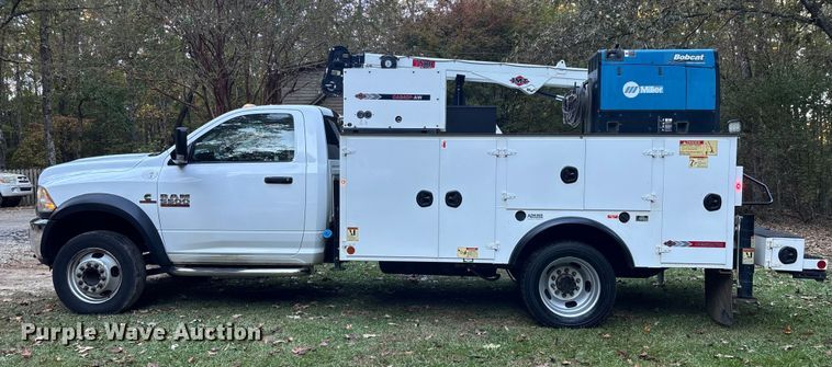 image for item EC3886 2018 RAM 5500 utility / service truck