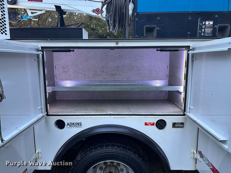 image for item EC3886 2018 RAM 5500 utility / service truck