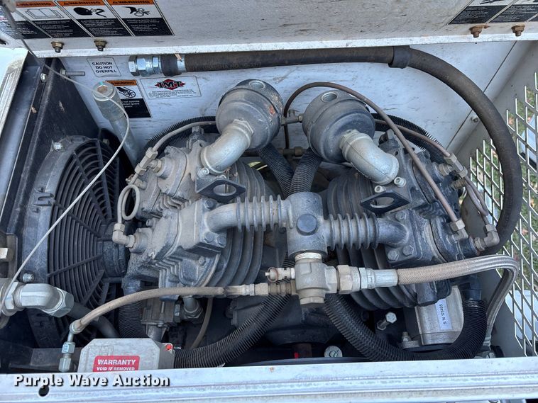 image for item EC3886 2018 RAM 5500 utility / service truck