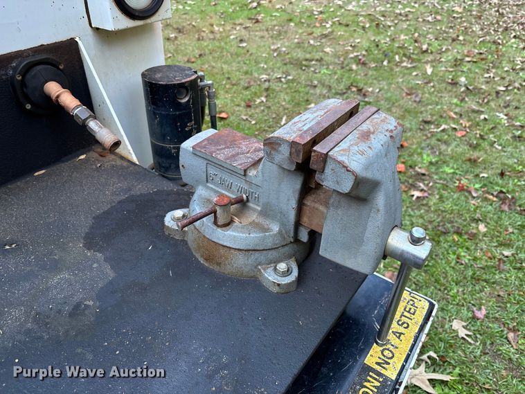 image for item EC3886 2018 RAM 5500 utility / service truck