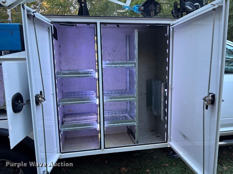 image for item EC3886 2018 RAM 5500 utility / service truck