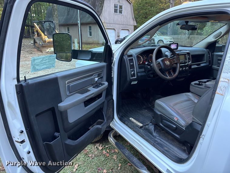 image for item EC3886 2018 RAM 5500 utility / service truck