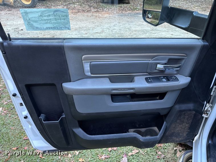 image for item EC3886 2018 RAM 5500 utility / service truck