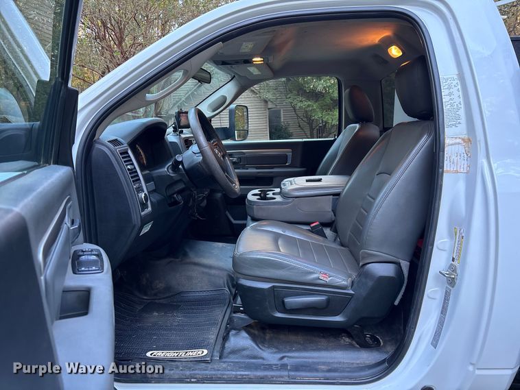 image for item EC3886 2018 RAM 5500 utility / service truck