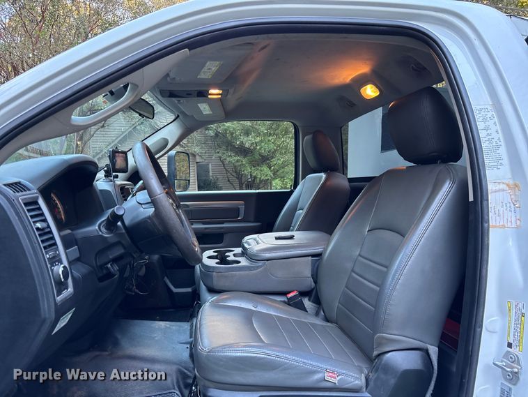 image for item EC3886 2018 RAM 5500 utility / service truck