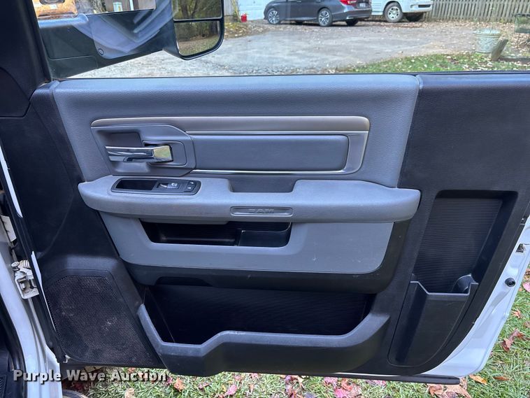 image for item EC3886 2018 RAM 5500 utility / service truck