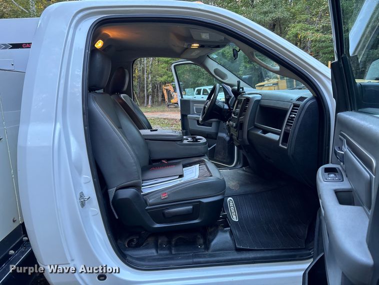 image for item EC3886 2018 RAM 5500 utility / service truck