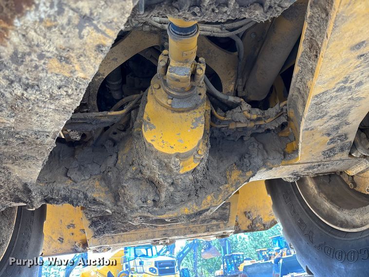 image for item EC3887 2023 Bell B30E articulated haul truck