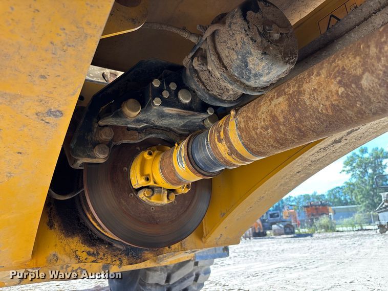 image for item EC3887 2023 Bell B30E articulated haul truck