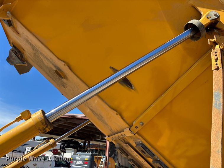 image for item EC3887 2023 Bell B30E articulated haul truck