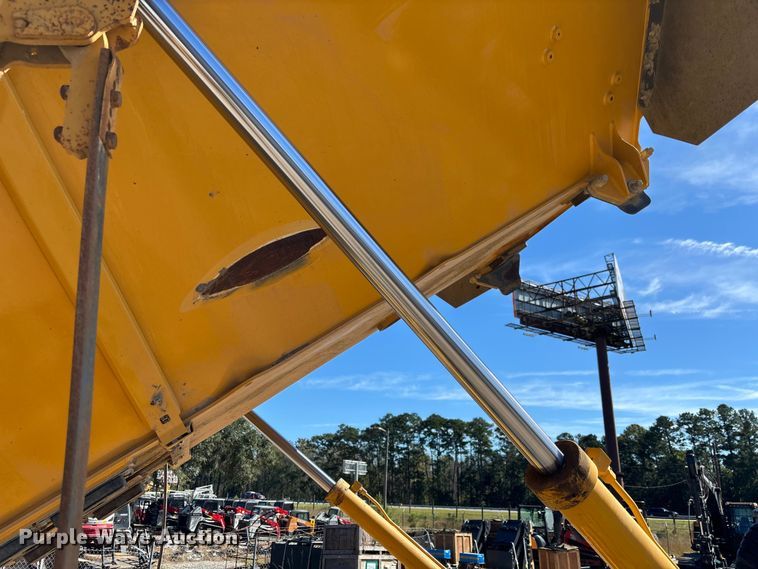 image for item EC3887 2023 Bell B30E articulated haul truck