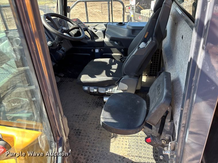 image for item EC3887 2023 Bell B30E articulated haul truck