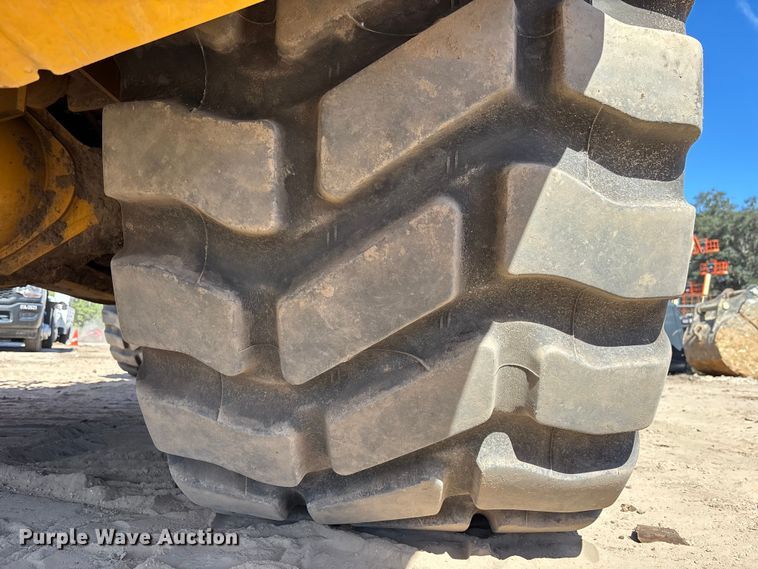 image for item EC3887 2023 Bell B30E articulated haul truck