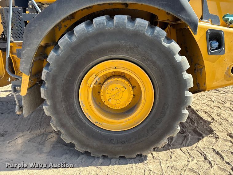 image for item EC3887 2023 Bell B30E articulated haul truck