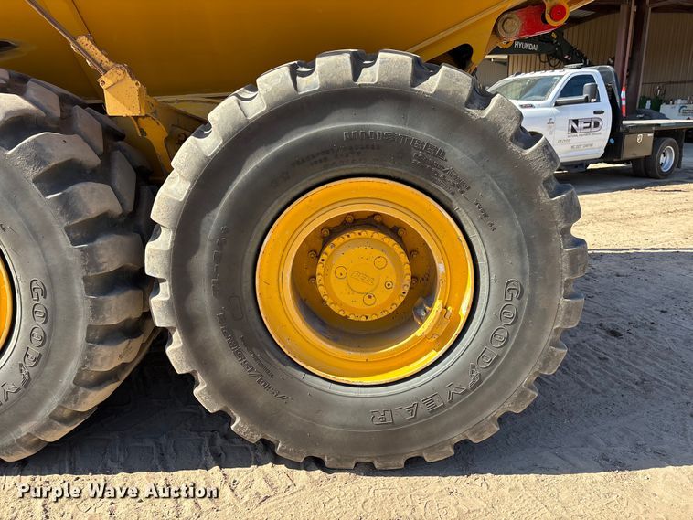 image for item EC3887 2023 Bell B30E articulated haul truck