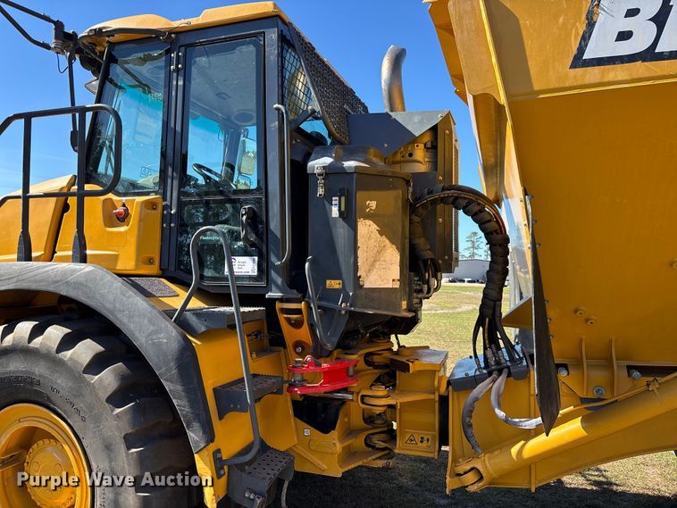 image for item EC3888 2022 Bell B30E articulated haul truck