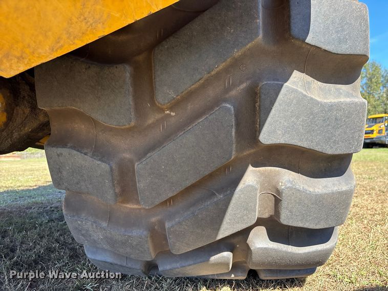 image for item EC3888 2022 Bell B30E articulated haul truck