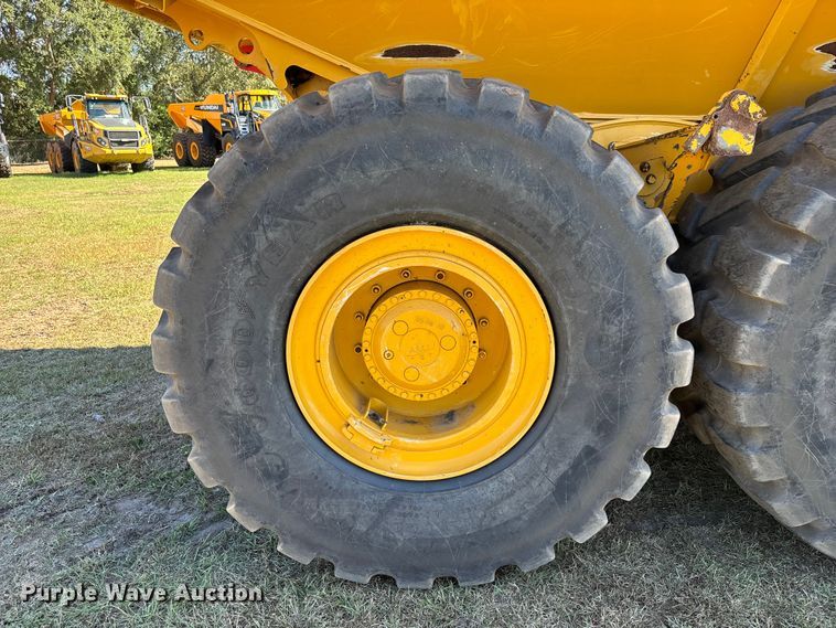 image for item EC3888 2022 Bell B30E articulated haul truck