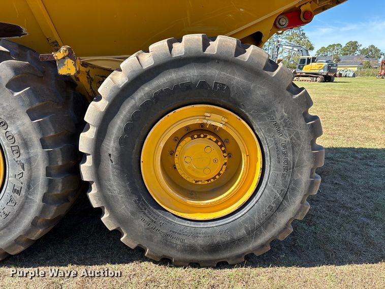 image for item EC3888 2022 Bell B30E articulated haul truck