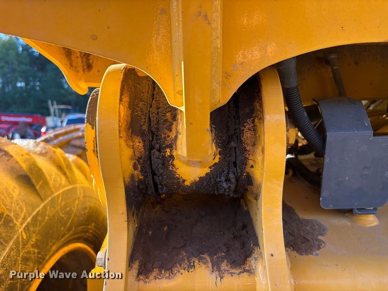 image for item EC3897 2022 Bell B20E articulated haul truck