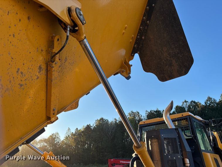 image for item EC3897 2022 Bell B20E articulated haul truck