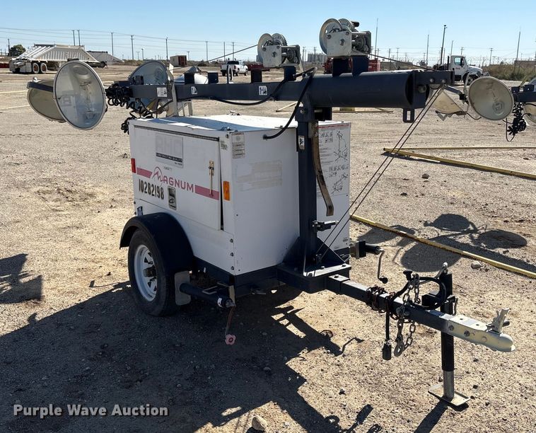 image for item EC8060 2014 Magnum Pro ML T3060M-0 light plant