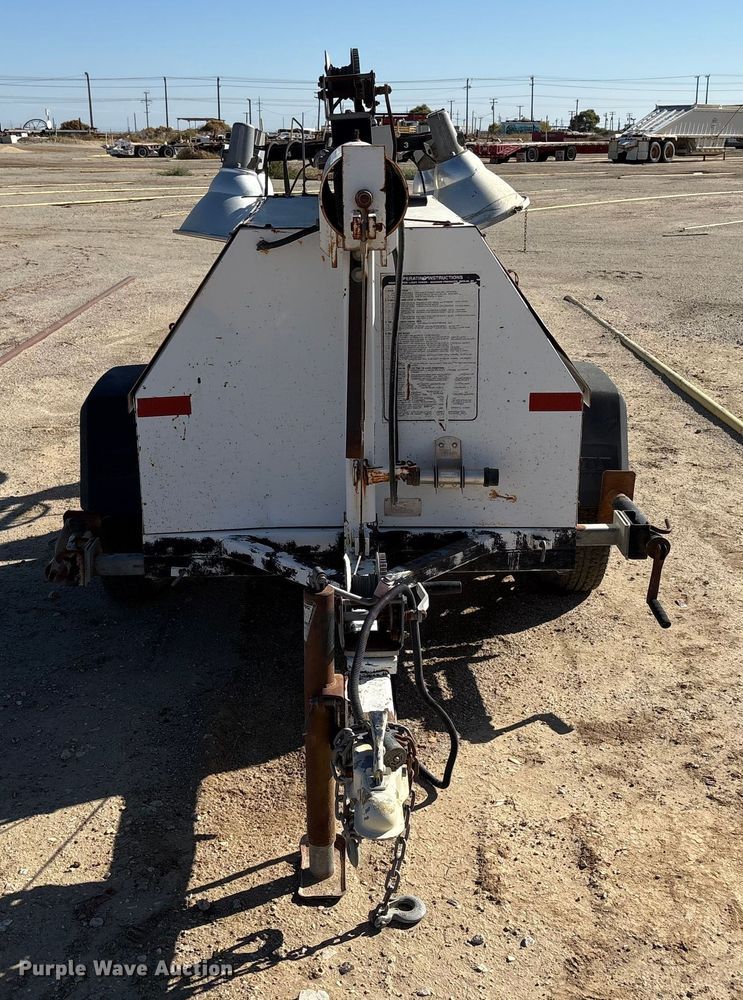 image for item EC8061 1996 Magnum 4060 IMH light plant