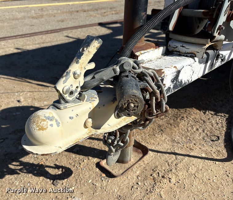 image for item EC8061 1996 Magnum 4060 IMH light plant