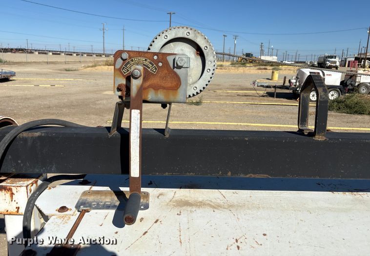 image for item EC8061 1996 Magnum 4060 IMH light plant