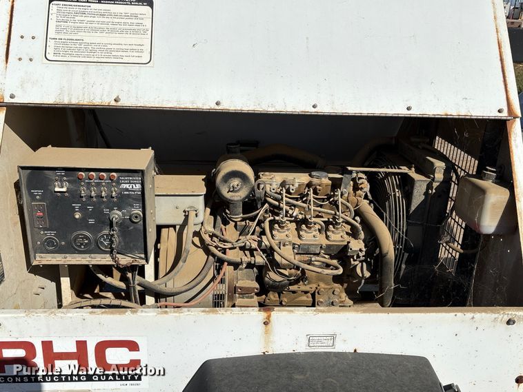 image for item EC8061 1996 Magnum 4060 IMH light plant