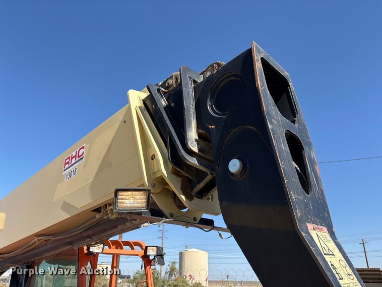 image for item EC8065 2015 JLG G12-55A telehandler