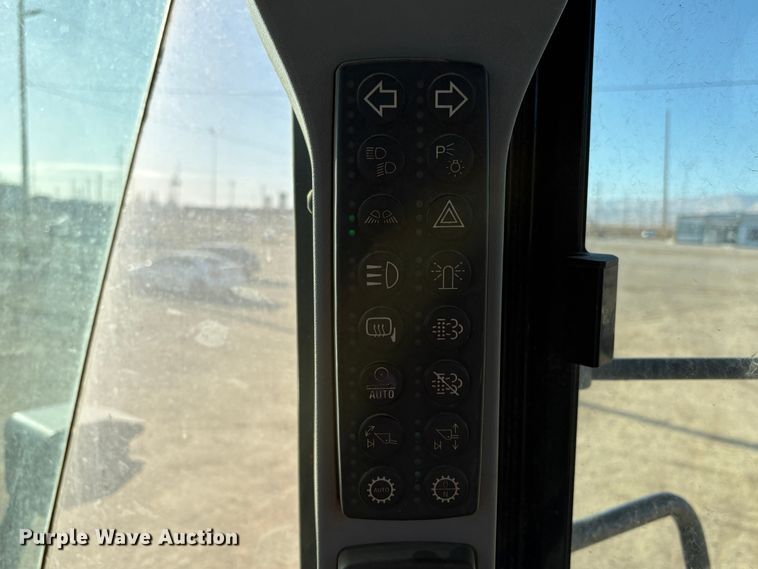 image for item EC8087 2014 Caterpillar 950K wheel loader