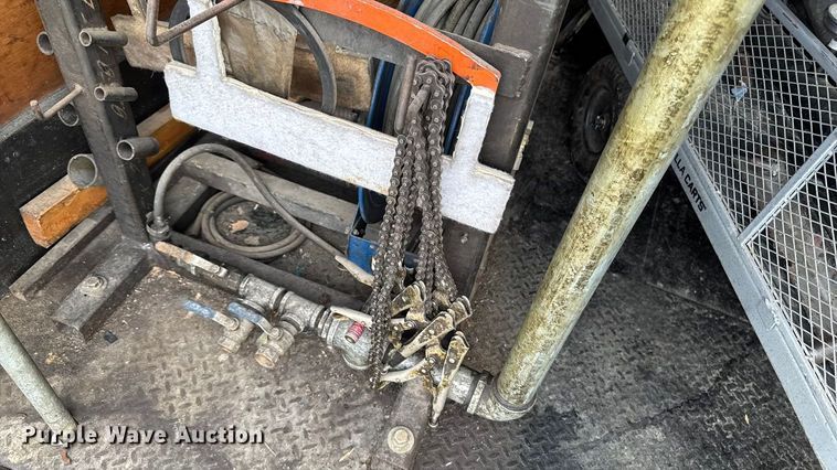 image for item ED1529 2017 Freightliner M2 box truck