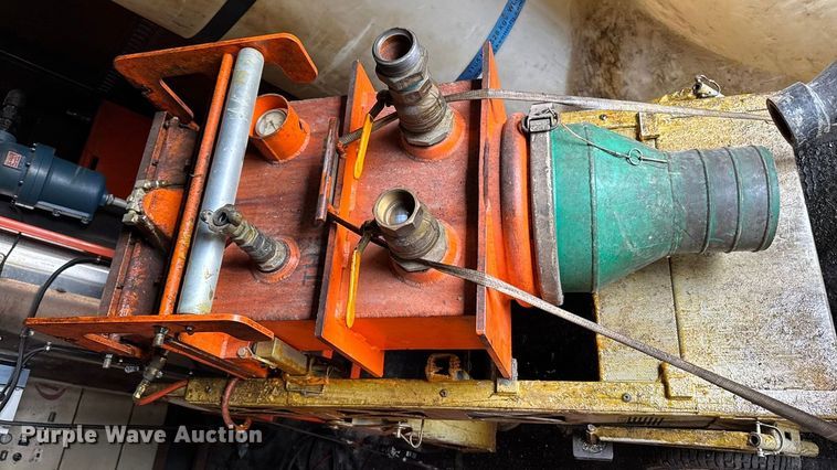 image for item ED1529 2017 Freightliner M2 box truck