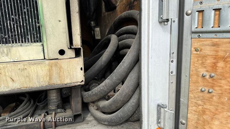 image for item ED1529 2017 Freightliner M2 box truck