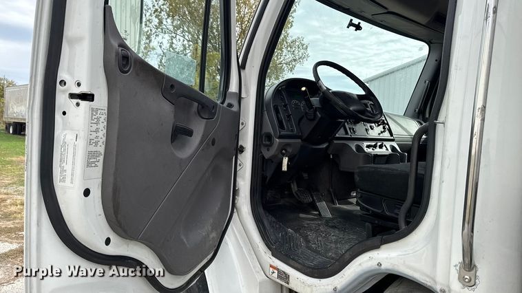 image for item ED1529 2017 Freightliner M2 box truck