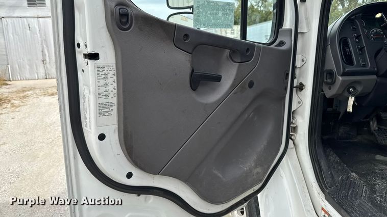 image for item ED1529 2017 Freightliner M2 box truck