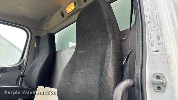 image for item ED1529 2017 Freightliner M2 box truck