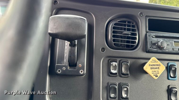 image for item ED1529 2017 Freightliner M2 box truck