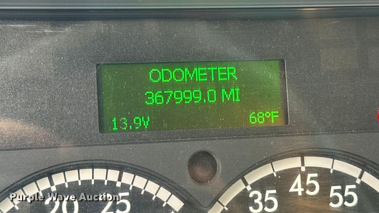 image for item ED1529 2017 Freightliner M2 box truck