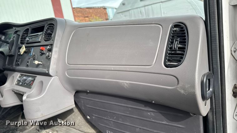 image for item ED1529 2017 Freightliner M2 box truck