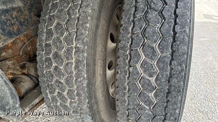 image for item ED1529 2017 Freightliner M2 box truck