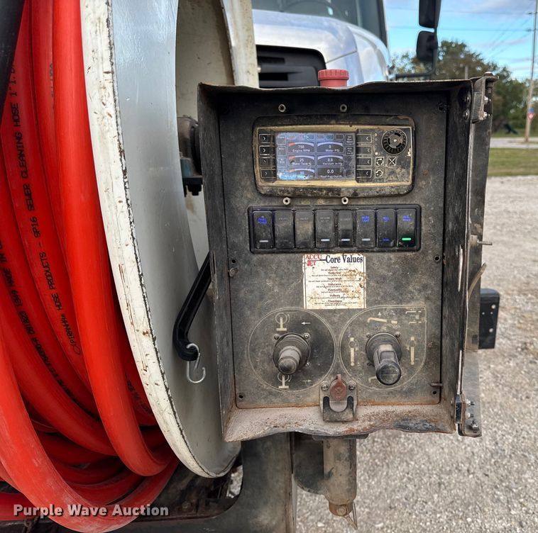 image for item ED1530 2015 Freightliner 108SD sewer jetter truck