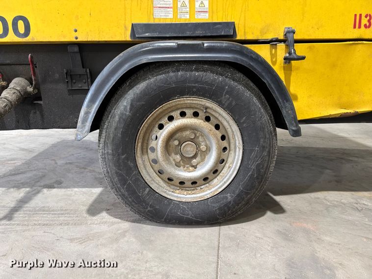 image for item ED1534 2012 Kaeser M100 air compressor