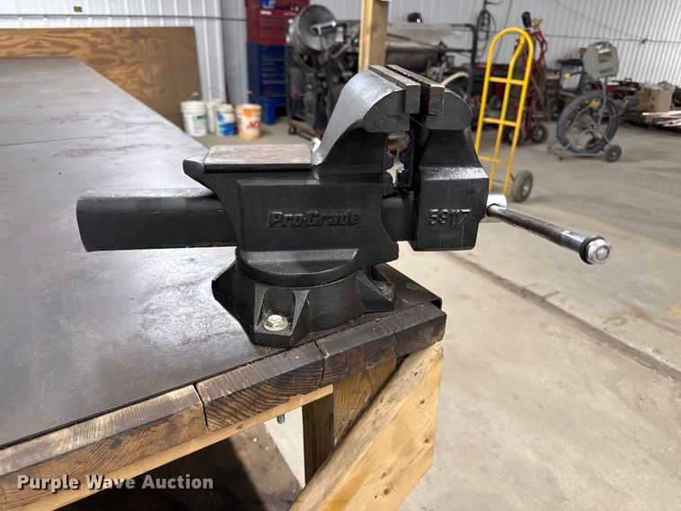 image for item ED1540 Work bench