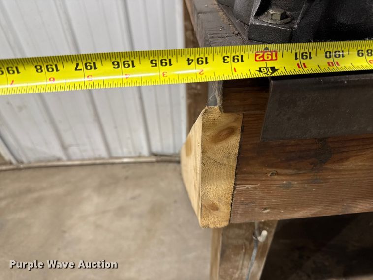 image for item ED1540 Work bench