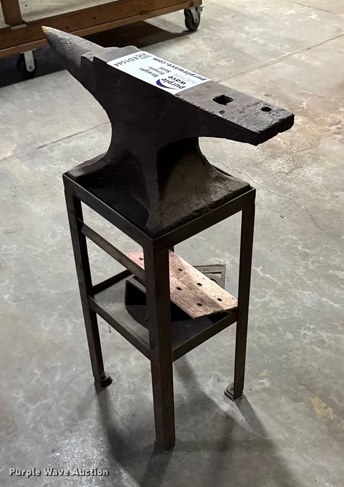 image for item ED1544 Anvil