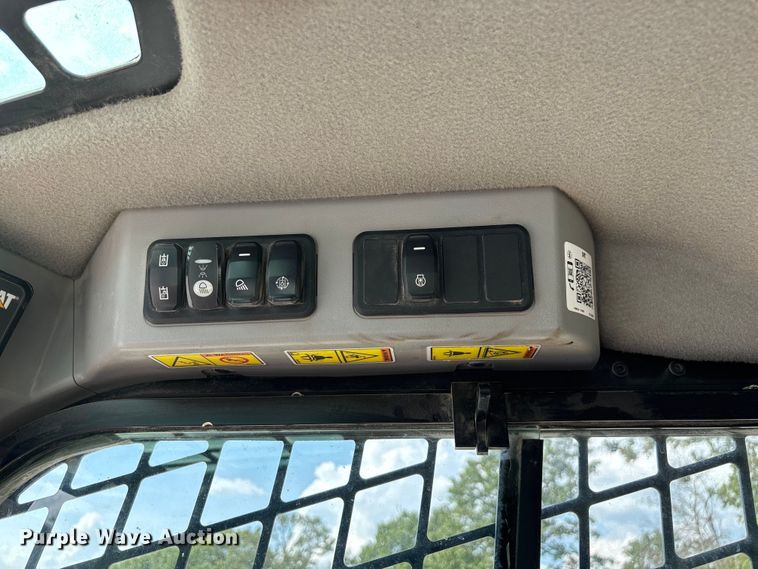 image for item ED2224 2020 Caterpillar 299D3 tracked skid steer loader