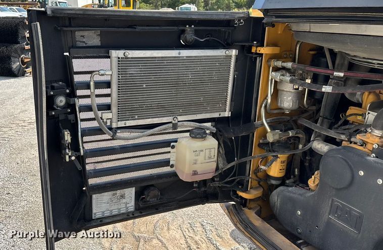 image for item ED2224 2020 Caterpillar 299D3 tracked skid steer loader