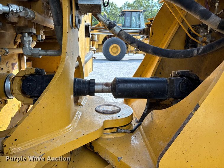image for item ED2226 2017 Caterpillar 966M wheel loader
